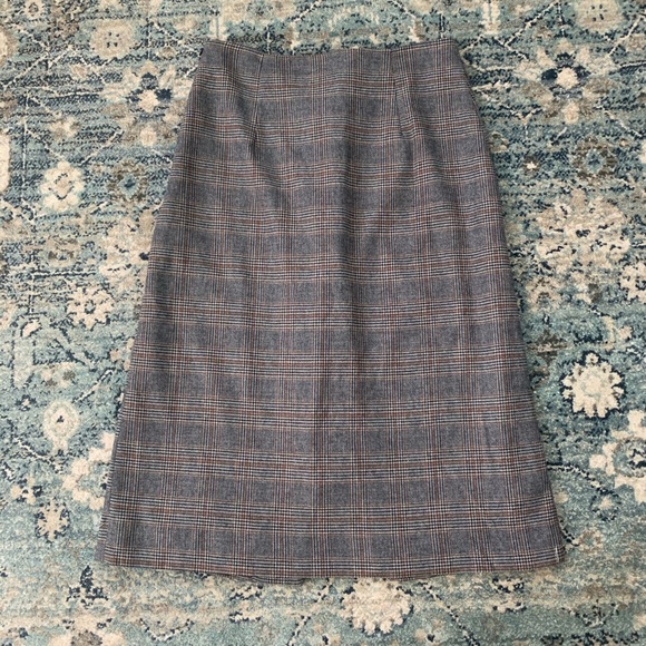 Essentiel Entwerp plaid skirt - Picture 2 of 13